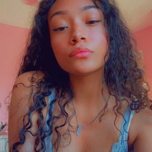 Meet your Posher, Anhiya